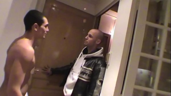 2 french cops for 2 french sluts - 2 flics fran&ccedil_ais pour 2 salopes fran&ccedil_aises