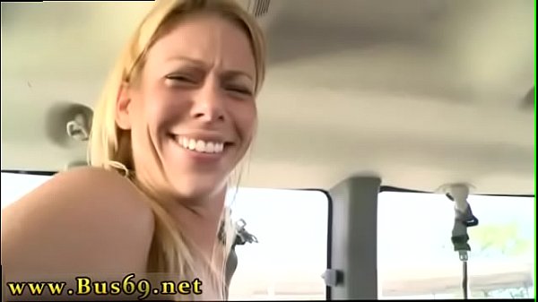 I suoi filmati porno gay per adolescenti sono la prima volta che God'_s Gift on the Bus