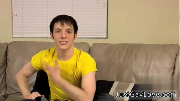 Hombre porno gay lame las axilas Este nacido en Ohio, de 22 años con el descarado