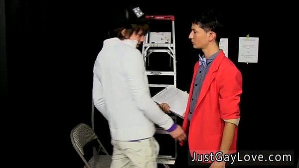 Alien sex gay boy C'est une excellente chose que Benjamin arrive quand il