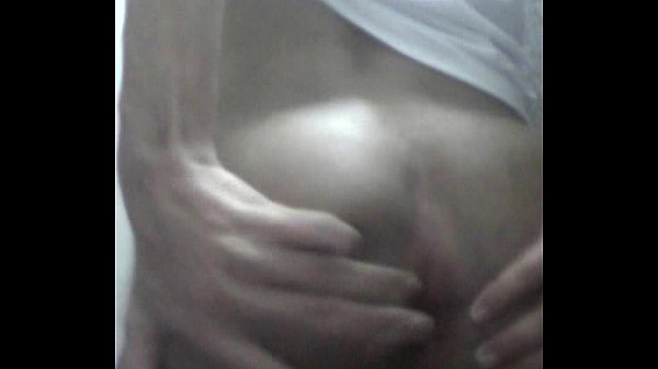 Montrer mon cul et cracher sur mon cul