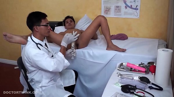 Asiatiques fétichistes médicaux Gilbert et Argie