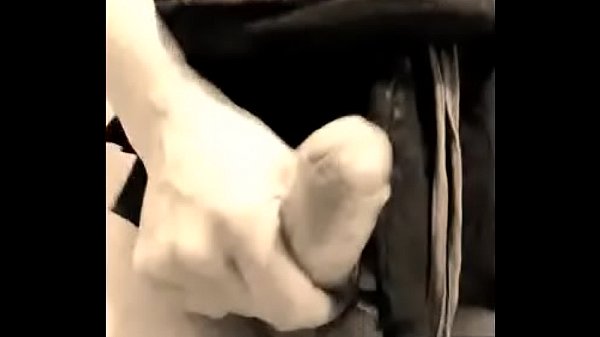 NATTI CDzinha mostra o rabo e a rola