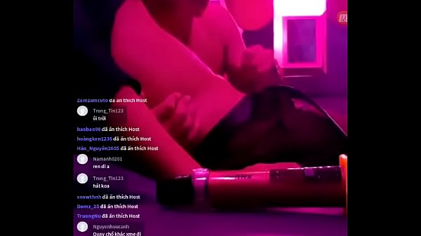 H&aacute_t कराओके b&uacute_ cu nhau tr&ecirc_n ब्लूड