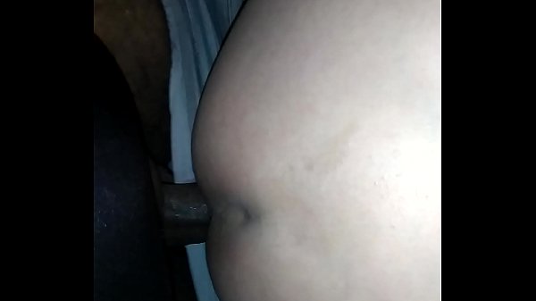 Stephanie Smith follada por un negro en una tienda de vídeos para adultos