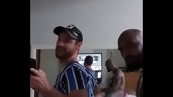 NEG&Atilde_O CAFU&Ccedil_U PUNCHING A LOT OF ROLLS ON GREMISTA GULOSO