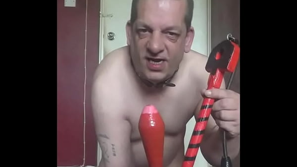 male mark wright is willing to go through any kind of pain to get his assfucked by a real cock like he is doing in this video