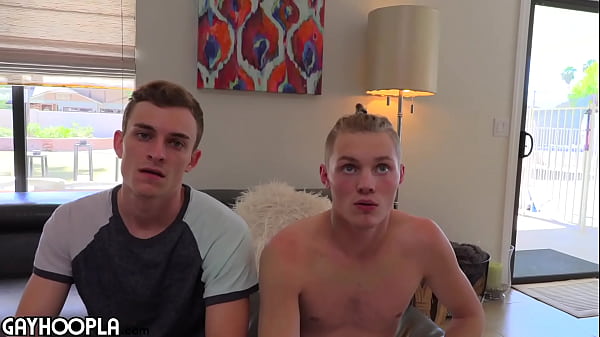 LEONARDOS ENGER ARSCH WIRD VON JIMMYS DICKEM SCHWANZ WEIT AUFGESPreizt.