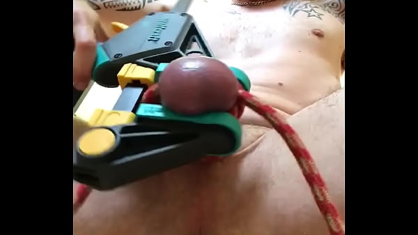 Looking for bdsm ballbusting partner