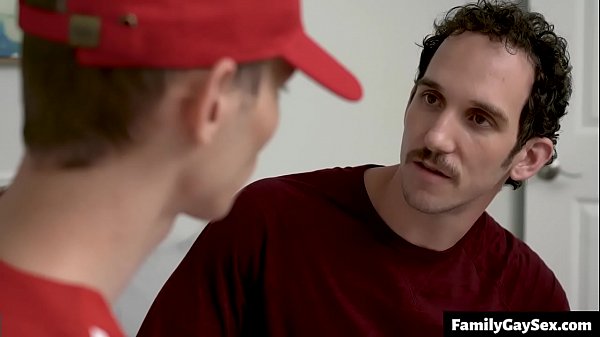 heißer schwuler Stiefvater und