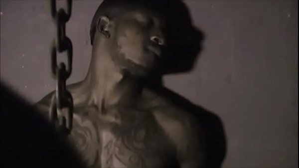 DOMINAZIONE: Arcade di wrestling nero