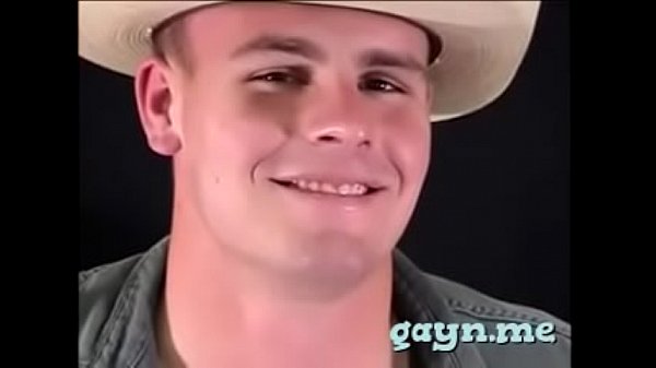 Chunky cock twink gets a head