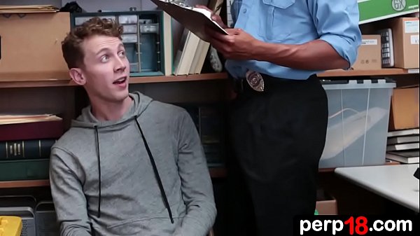 Petty theft - the suspect 20 year old man