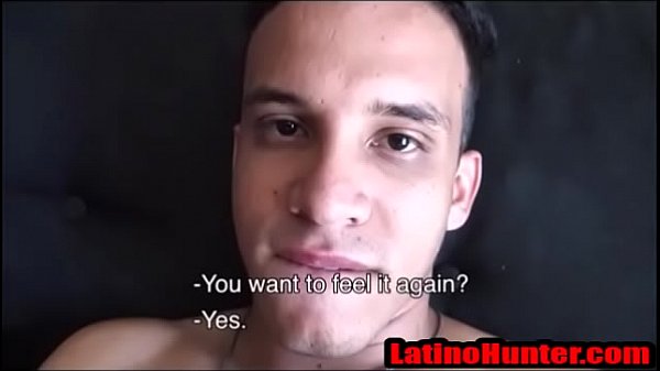 Latino hetero recibe una polla para correrse por dinero en efectivo- LatinoHunter.com