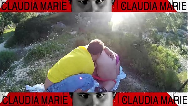 La grosse met des cookies dans sa chatte puis son ami gay les mange. Tout rentre dans ce c&ntilde_o...!