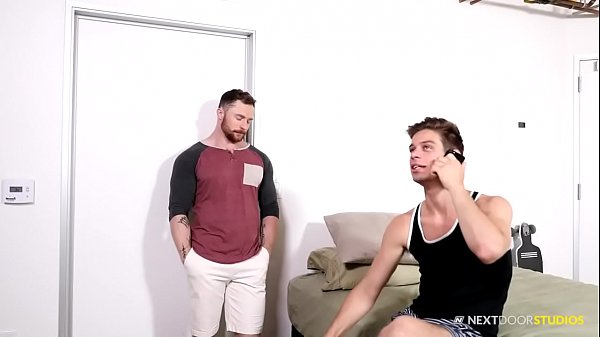 Barebacking für den Freund meines Freundes! - NextDoorBuddies - Markie More, Michael Delray