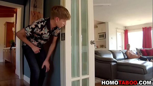 Peeping on my stepbrother'_s big cock