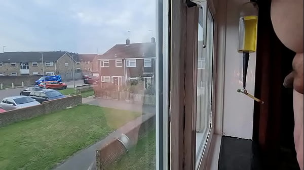 Eu sou um verdadeiro engolidor de xixi e adoraria ser humilhado e filmado onde as pessoas possam me ver engolindo o seu com o idiota com 1 voto negativo