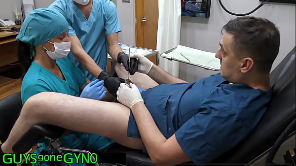 Hermosa Adolescente se divierte bdsm