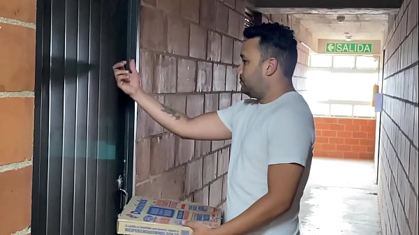 Delivery man collects the delivery with my ass, he hits me so hard and gets me pregnant in my house, hard sex between two men!