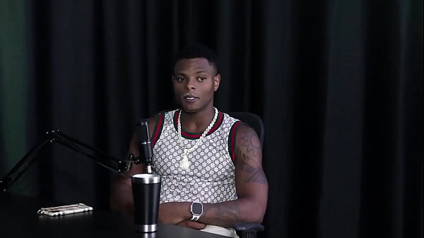 No começo ele não pensava em dinheiro, só queria foder garotas gostosas, e seus seguidores queriam que ele fizesse um filme gay, mas... - Will Mastro (SHEER/RED)