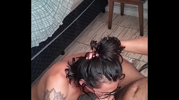 Travesti coquine appréciant de sucer ma bite, Bruna Fox