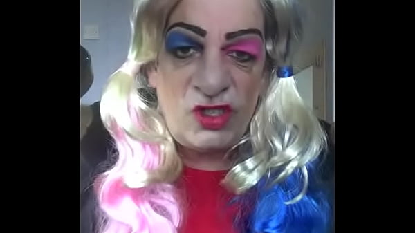 Ich bin es, der deine Pisse schlucken will