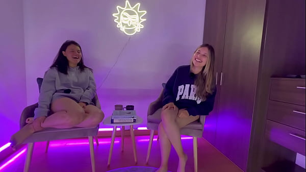 Incontro Scarlett e Chanel