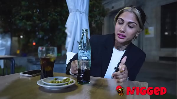 La nostra troia preferita di Siviglia è tornata! Valeria Del Rio'_s è alla disperata ricerca di un ANALE BAREBACK