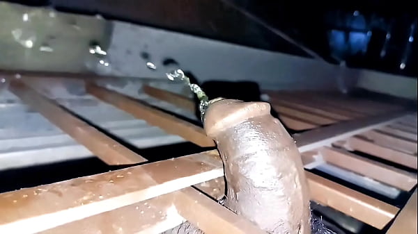 Winzige, klitzekleine Sissy, freihändiges Sperma, Orgasmus und Natursekt