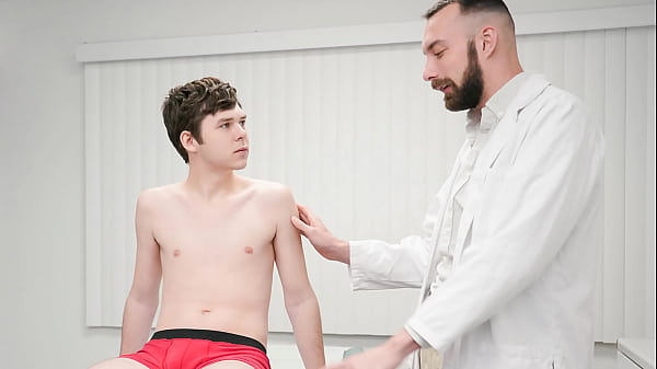 Pervert Gay Doctor Has His Special Technique of Treating the Cute Boy - Doctorblows