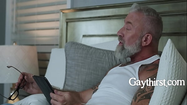 告诉我继父，我该怎么做才能赢得你的爱？