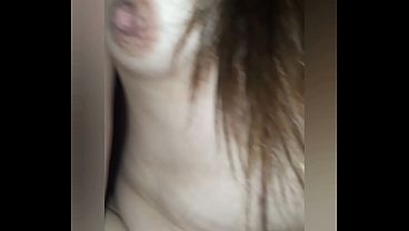 Amateurstudentin lutscht und fickt gerne hart