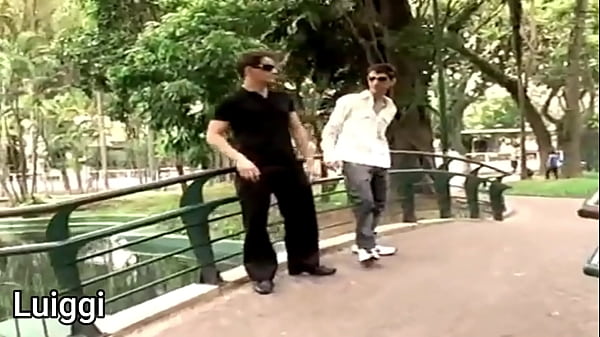 Die Schlampe stimmte zu, nach Hause zu kommen und es mir zu geben