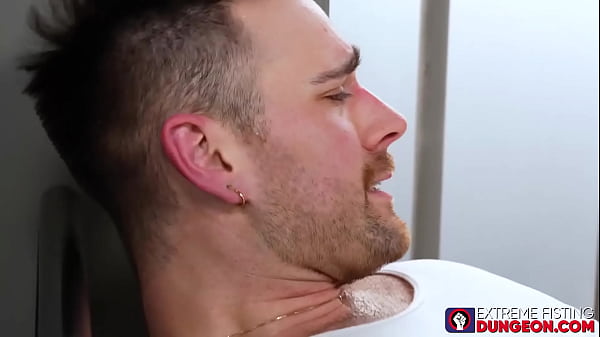 Fisting duro con Declan Blake y Ace Stallion