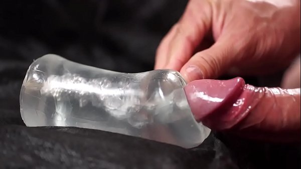Abspritzen in Sextoy-Zusammenstellung 01