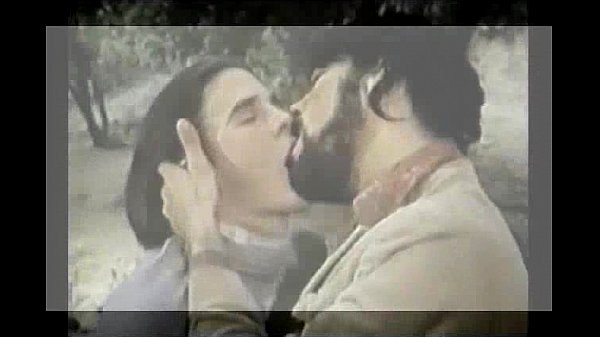 Il film porno vintage offre il divertimento