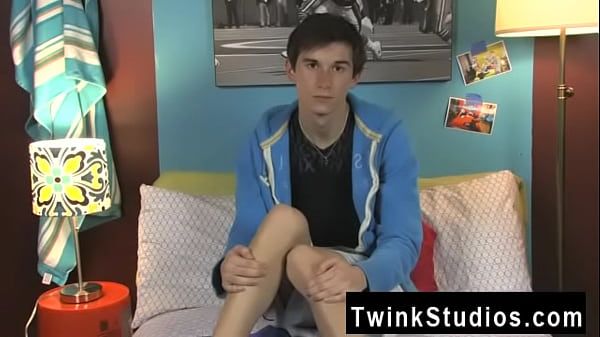 Gay fuck Skyelr Bleu is on camera giving an interview and he'_s