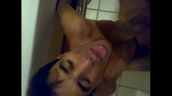 Otra mamada sobre su preciosa y deliciosa polla....